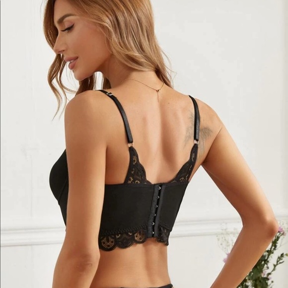 Longline bra and panties (thong) - Picture 5 of 6